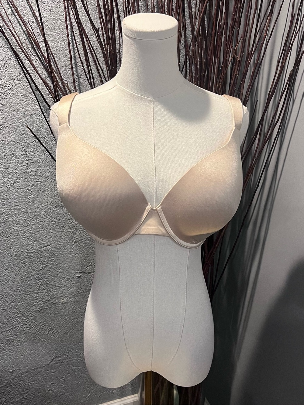 🌸SOMA BEIGE 36DDD ENHANCING SHAPE FULL COVERAGE BRA🌸